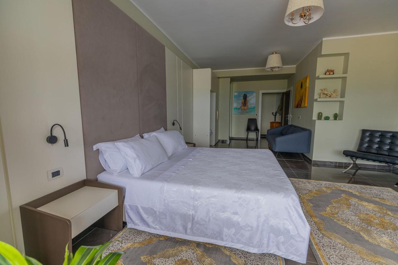 Hotel Pirro Avlonya Dış mekan fotoğraf